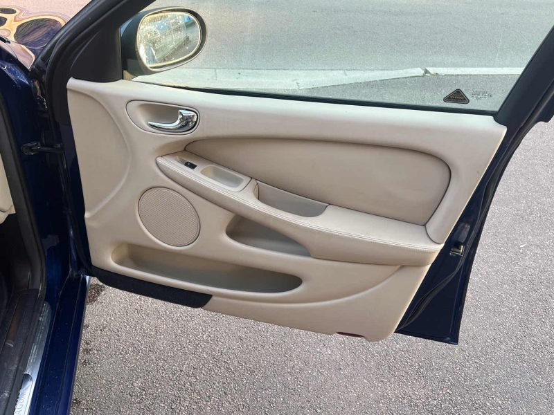 JAGUAR X-TYPE V6