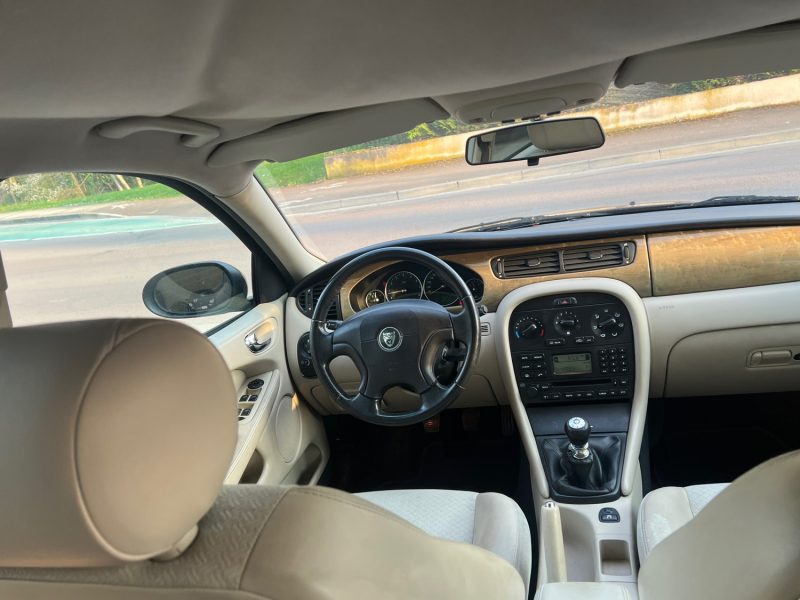 JAGUAR X-TYPE V6