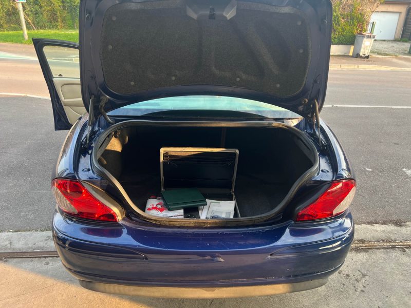 JAGUAR X-TYPE V6