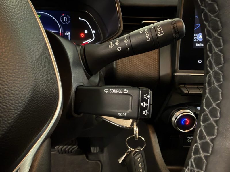 RENAULT CLIO V 1.6 E-Tech hybride 140 ch Business -21N