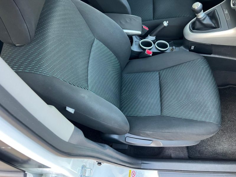 TOYOTA VERSO 126 D-4D Skyview