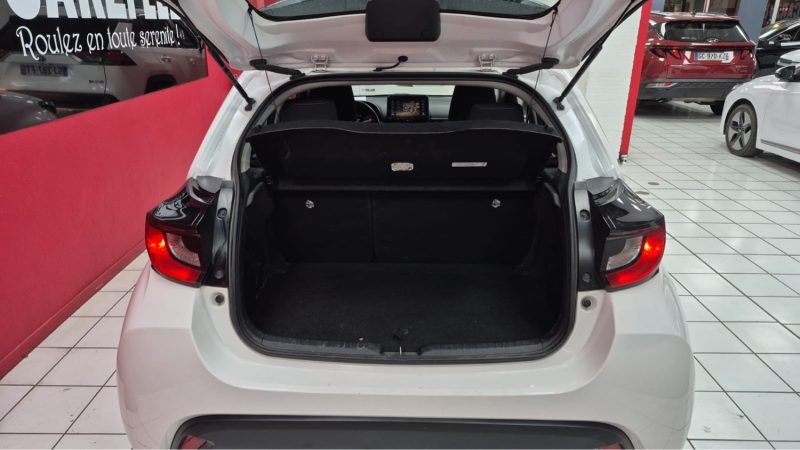 TOYOTA YARIS 4 BERLINE 116cv DYNAMIC BUSINESS 2022/1 ERE MAIN/TVA RECUPERABLE