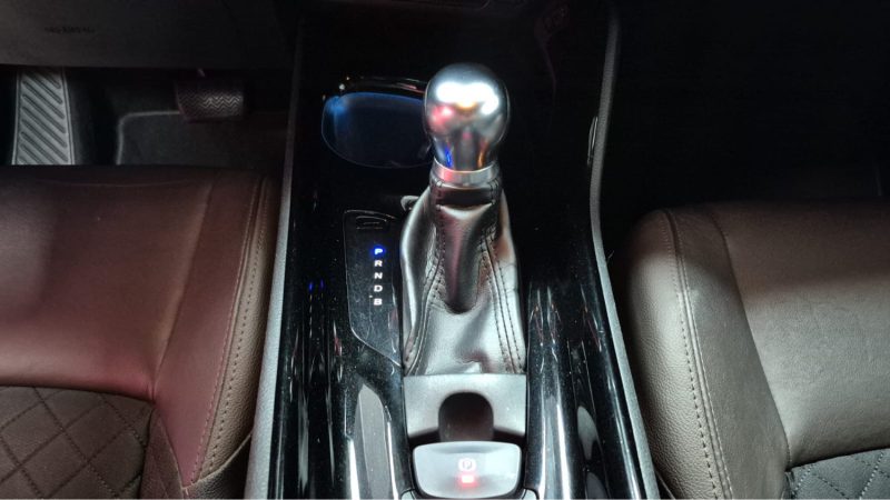 TOYOTA C-HR SUV HYBRIDE 122cv DISTINCTIVE/1 ERE MAIN/TVA RECUPERABLE