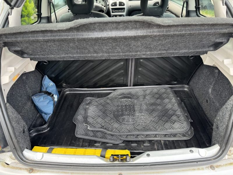 PEUGEOT 206 Quiksilver 1.4 16v 90 ch GARANTIE 12 MOIS 