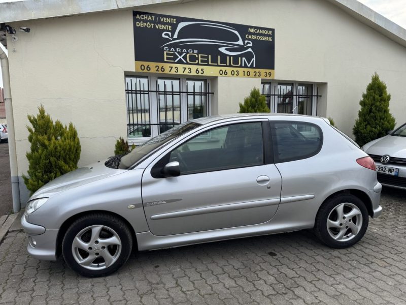 PEUGEOT 206 Quiksilver 1.4 16v 90 ch GARANTIE 12 MOIS 