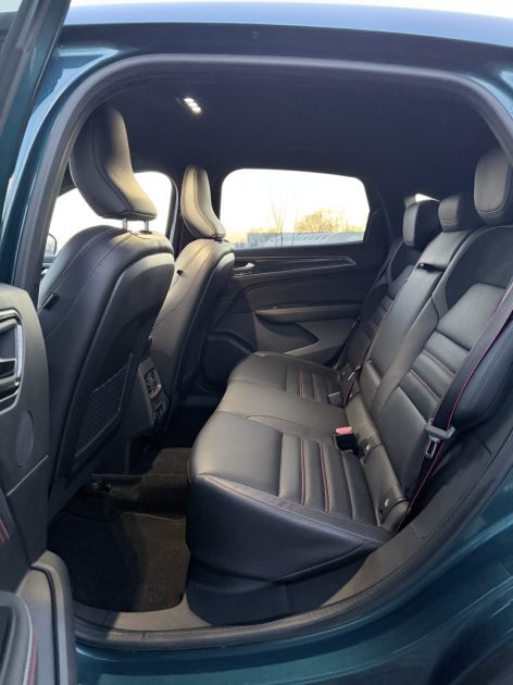 RENAULT ARKANA 1.6 E-Tech full hybrid 145ch RS LINE / SIÈGES ÉLECTRIQUES CHAUFFANTS / FEUX LED / CAM