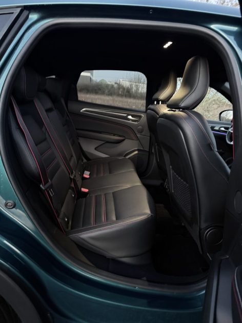 RENAULT ARKANA 1.6 E-Tech full hybrid 145ch RS LINE / SIÈGES ÉLECTRIQUES CHAUFFANTS / FEUX LED / CAM