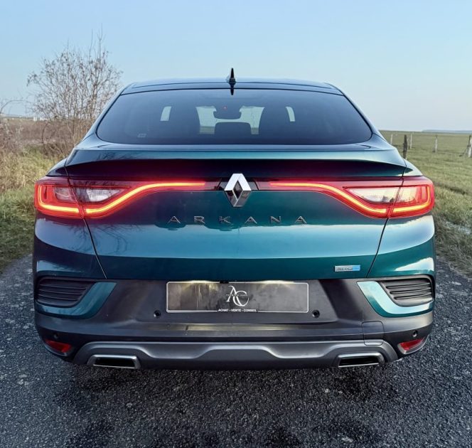 RENAULT ARKANA 1.6 E-Tech full hybrid 145ch RS LINE / SIÈGES ÉLECTRIQUES CHAUFFANTS / FEUX LED / CAM