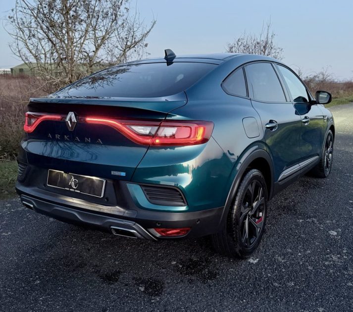 RENAULT ARKANA 1.6 E-Tech full hybrid 145ch RS LINE / SIÈGES ÉLECTRIQUES CHAUFFANTS / FEUX LED / CAM