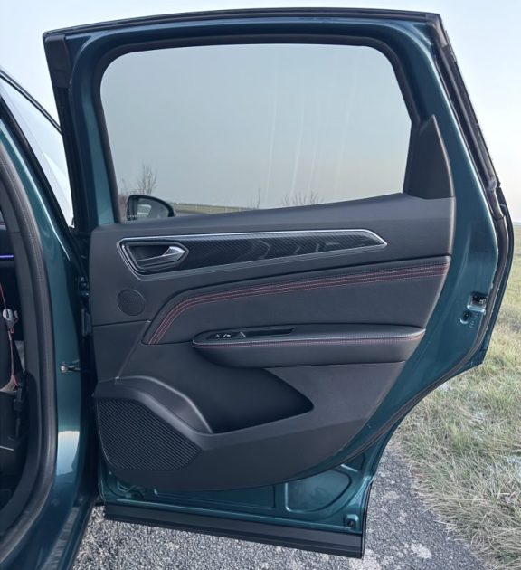 RENAULT ARKANA 1.6 E-Tech full hybrid 145ch RS LINE / SIÈGES ÉLECTRIQUES CHAUFFANTS / FEUX LED / CAM