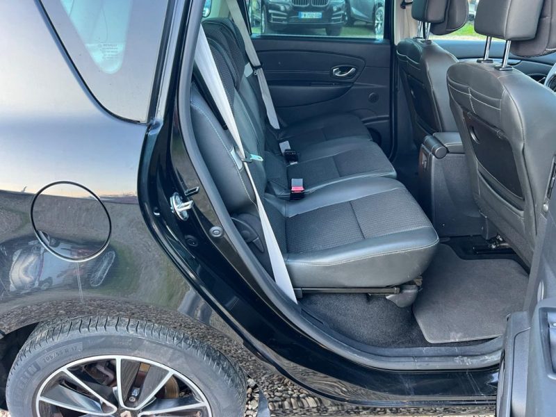 RENAULT SCENIC 1.6 dCi 130 ch Energy BOSE eco²