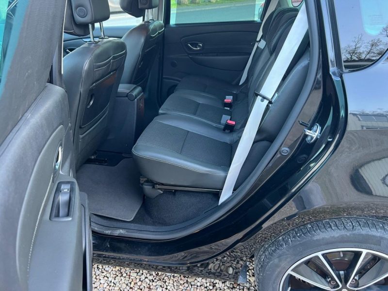 RENAULT SCENIC 1.6 dCi 130 ch Energy BOSE eco²