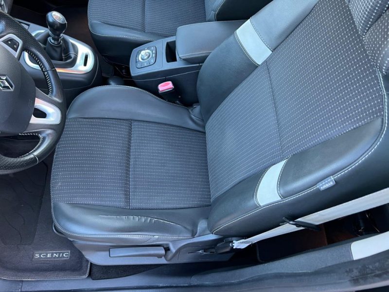 RENAULT SCENIC 1.6 dCi 130 ch Energy BOSE eco²