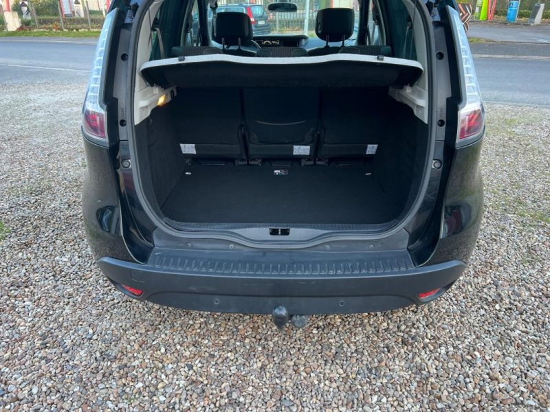 RENAULT SCENIC 1.6 dCi 130 ch Energy BOSE eco²