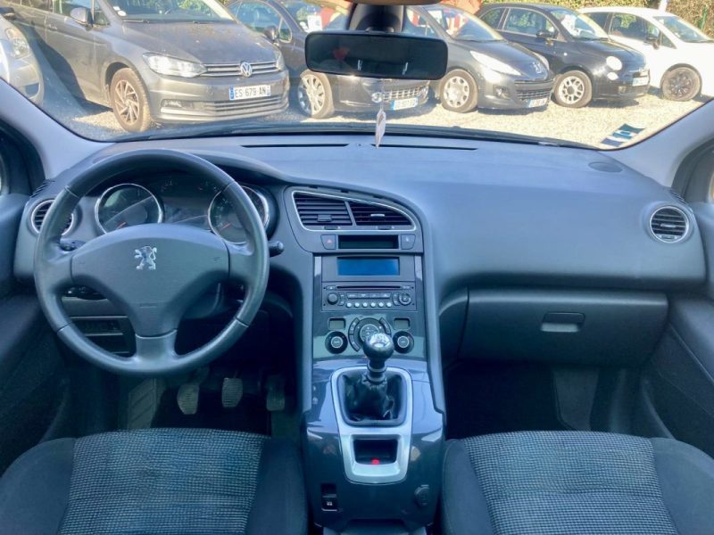 PEUGEOT 5008 1.6L HDi 110cv PREMIUM 7 Places / Révisée&Garantie 
