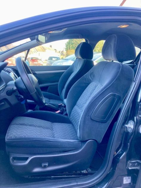 PEUGEOT 407 2.0L HDi 16V 140cv CONFORT PACK / Révisée&Garantie 