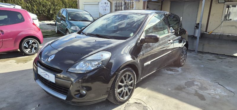 RENAULT CLIO 1.5 DCI 85CH TOMTOM 2010
