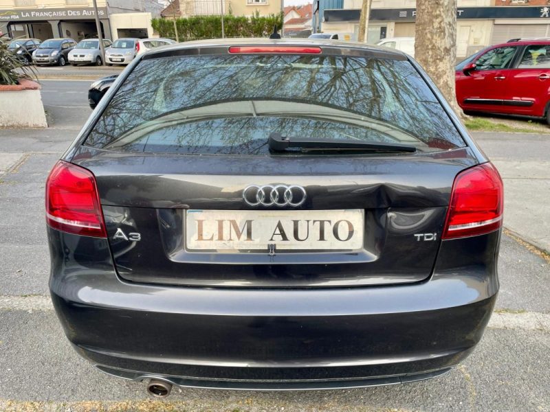 AUDI A3 2.0 TDI 140 AMBITION 