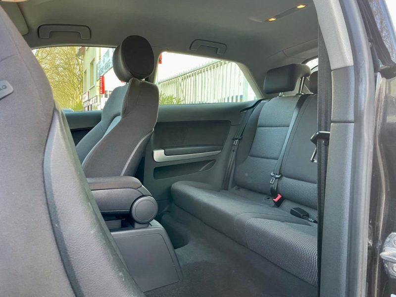 AUDI A3 2.0 TDI 140 AMBITION 