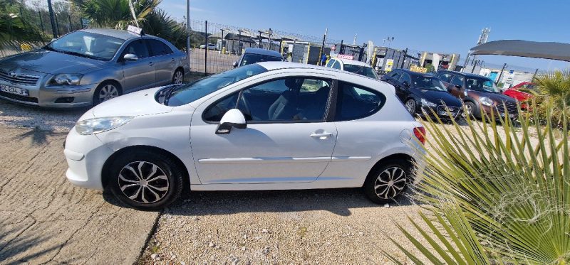 PEUGEOT 207 1.4 HDI 70 URBAN 2007