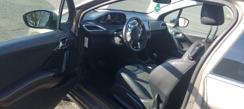 PEUGEOT 208 1.4 HDI 68 CV AN 12 PACK ALLURE PROPRE 117 KM