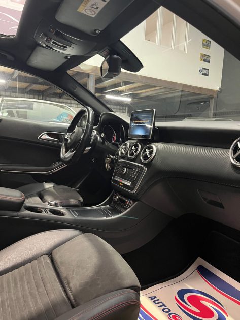 MAGNIFIQUE MERCEDES CLASSE A 200 AMG 156 CH (TOIT OUVRANT PANORAMIQUE, APPLE CARPLAY)⭐️⭐️⭐️⭐️⭐️