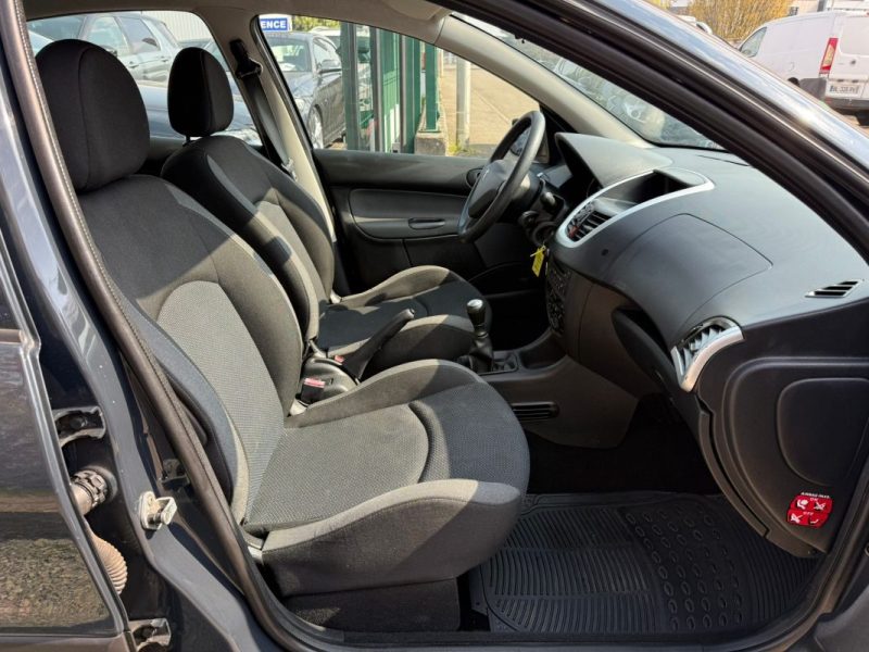 PEUGEOT 206+ 1.4l 75CV PACK TRENDY 5P