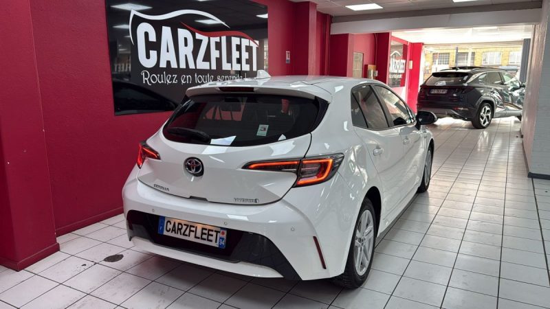 TOYOTA COROLLA BERLINE HYBRIDE 122cv DYNAMIC BUSINESS/1 ERE MAIN/TVA RECUPERABLE