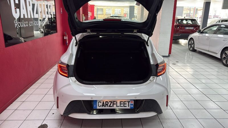 TOYOTA COROLLA BERLINE HYBRIDE 122cv DYNAMIC BUSINESS/1 ERE MAIN/TVA RECUPERABLE