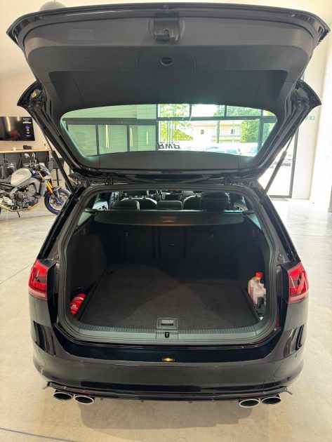 VOLKSWAGEN GOLF VII 2.0 TSI 300C R 4MOTION DSG6 