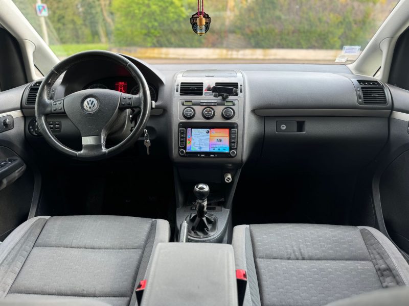 VOLKSWAGEN TOURAN 2.0 TDI 140CH 7 places
