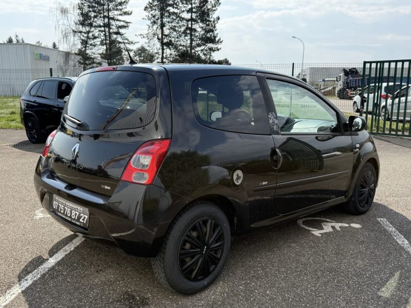 Renault Twingo II (C44) 1.2 LEV 16v 75ch Authentique