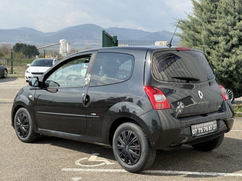 Renault Twingo II (C44) 1.2 LEV 16v 75ch Authentique