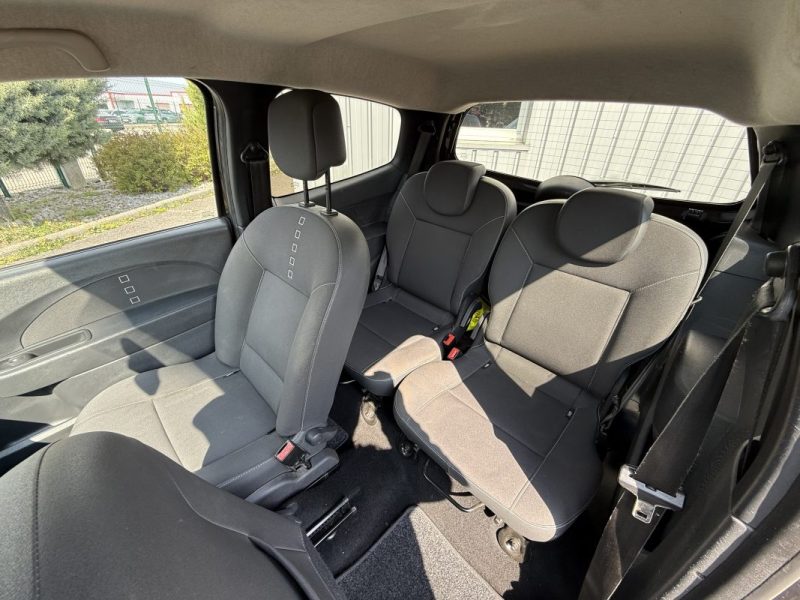 Renault Twingo II (C44) 1.2 LEV 16v 75ch Authentique