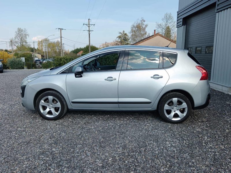 PEUGEOT 3008 1.6 HDI 112 cv PREMIUM TRES PROPRE CT OK / Toit pano / Bluetooth / SUIVI COMPLET
