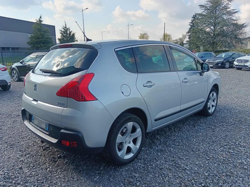 PEUGEOT 3008 1.6 HDI 112 cv PREMIUM TRES PROPRE CT OK / Toit pano / Bluetooth / SUIVI COMPLET