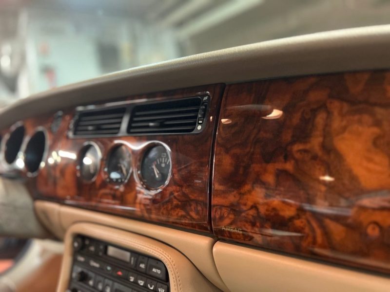 JAGUAR XKR Coupé BRITISH RACING GREEN