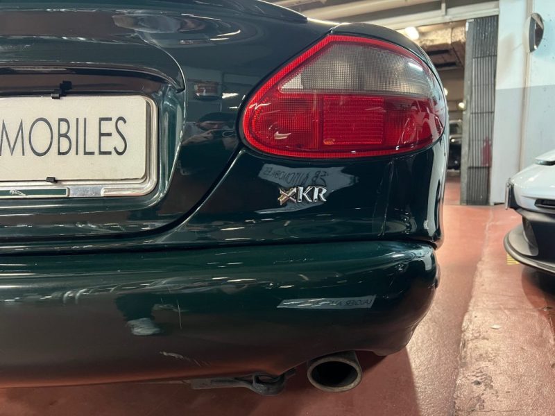 JAGUAR XKR Coupé BRITISH RACING GREEN