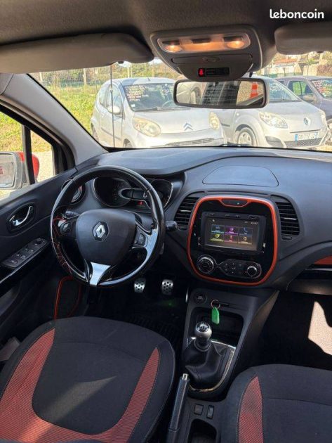 RENAULT CAPTUR 1.5 DCI 90CH STOP&START ENERGY LIFE ECO² EURO6 2016 2016