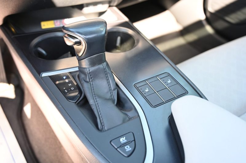 LEXUS UX 250h 2wd Luxe Plus 12/2022 Tva récupérable