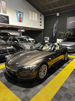 MAGNIFIQUE BMW Z4 23i 6 cylindres 204 CH (SUIVI D’ENTRETIEN, SIÈGES CHAUFFANTS, APPLE CARPLAY)