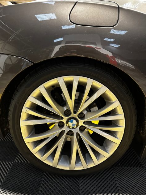 MAGNIFIQUE BMW Z4 23i 6 cylindres 204 CH (SUIVI D’ENTRETIEN, SIÈGES CHAUFFANTS, APPLE CARPLAY)