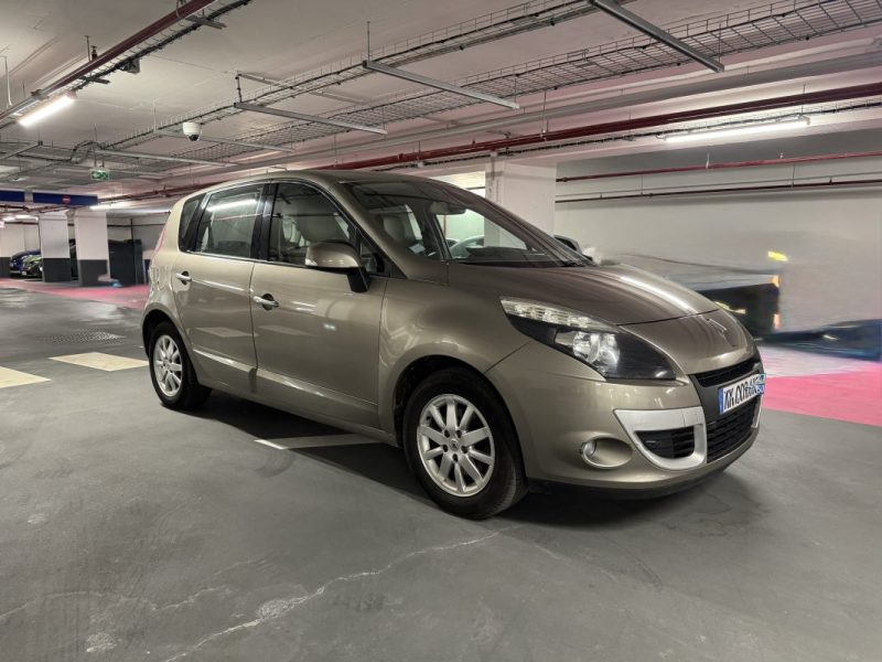 RENAULT SCENICIII 1.5 DCI 105 DYNAMIQUE 2010