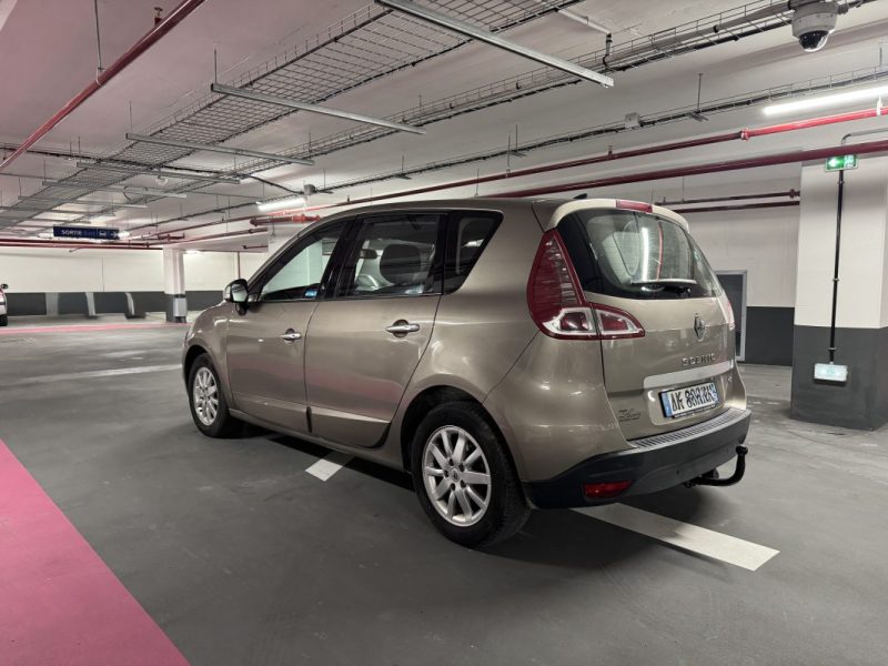 RENAULT SCENICIII 1.5 DCI 105 DYNAMIQUE 2010