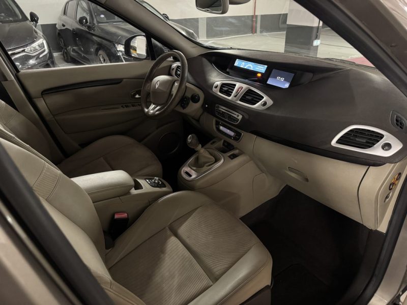 RENAULT SCENICIII 1.5 DCI 105 DYNAMIQUE 2010