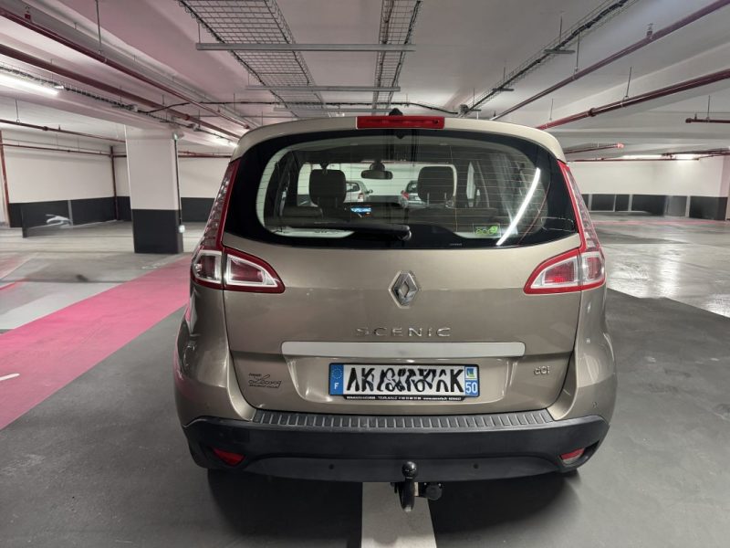 RENAULT SCENICIII 1.5 DCI 105 DYNAMIQUE 2010