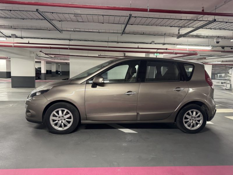RENAULT SCENICIII 1.5 DCI 105 DYNAMIQUE 2010