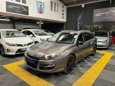 MAGNIFIQUE RENAULT LAGUNA ESTATE 4CONTROL 2.0 dci 173CH (RADAR DE RECUL, GPS, ÉCRAN MULTIMÉDIA) ⭐️⭐️⭐️⭐️