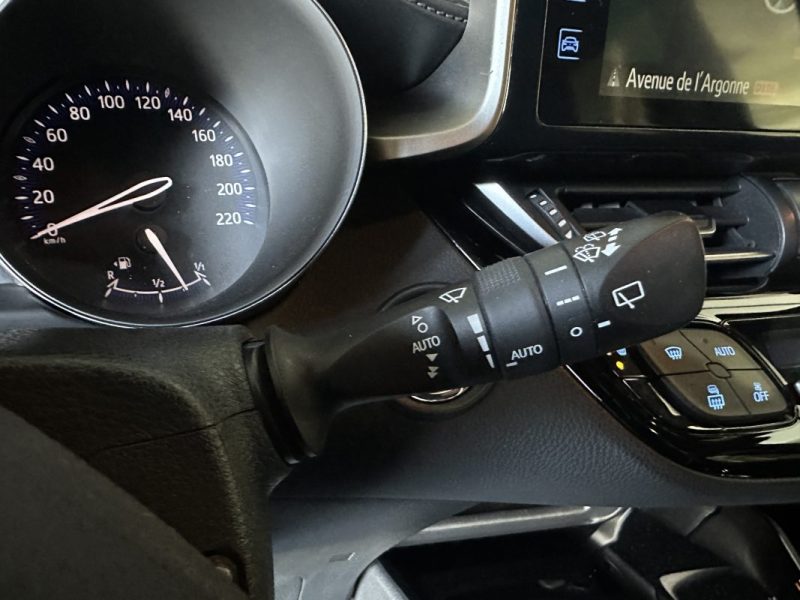 TOYOTA C-HR DESIGN 1.8 122 BVA ENTRETIEN 100% TOYOTA 2018