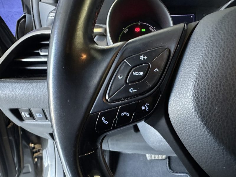 TOYOTA C-HR DESIGN 1.8 122 BVA ENTRETIEN 100% TOYOTA 2018